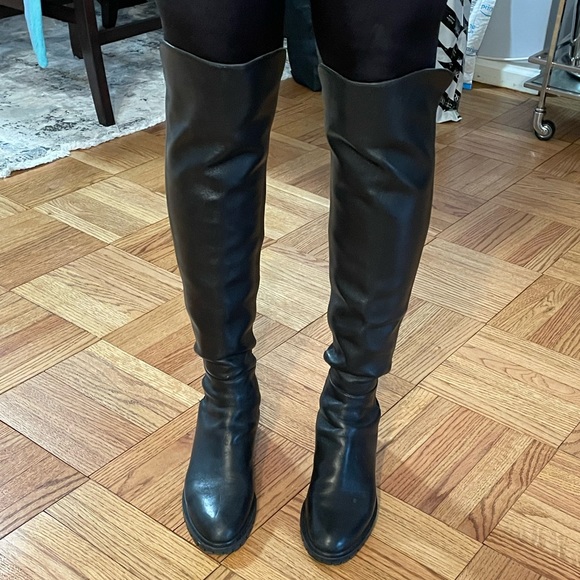 Stuart Weitzman 5050 Lift Over The Knee Boot - Picture 2 of 6